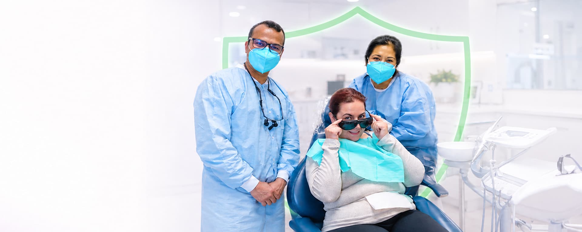 SA Family Dentist doctors and patient at the Braun Road office